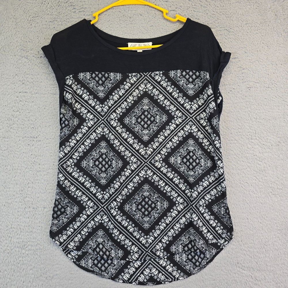 Pink Rose Top Womens S Black Paisley Novelty Elephant Geometric‎ Artsy Boho NWT